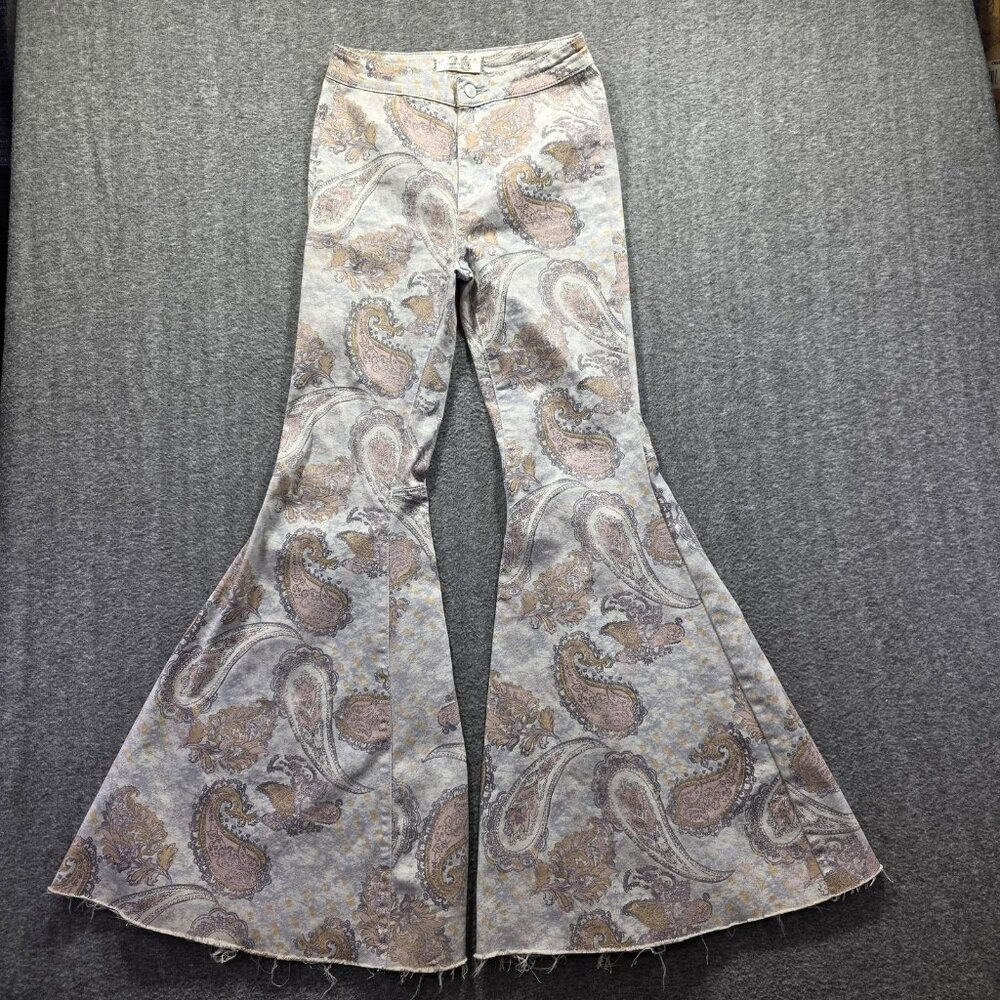 We The Free Jeans Womens 26 Gray Pink Paisley Bell Bottom Flare Boho Hippie